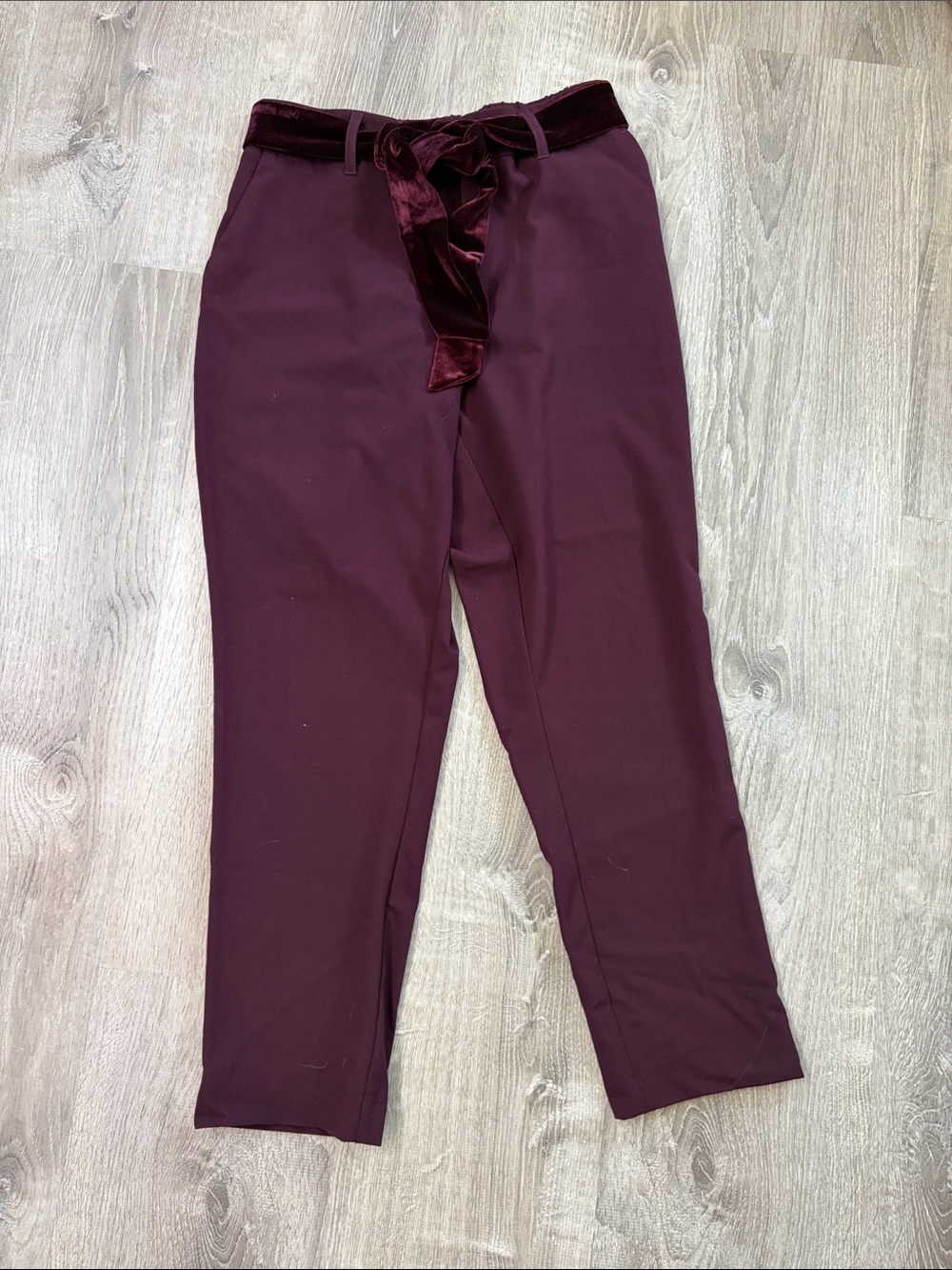 Jules & Leopold Velvet Tie Tapered Pants - Burgundy
